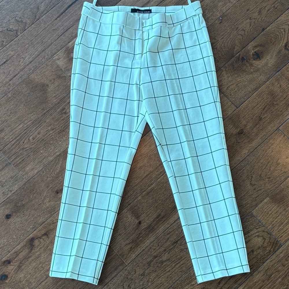 Amanda &Chelsea Women's Checkered Pants in White